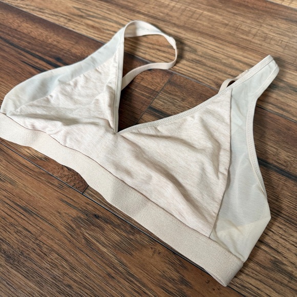 GAP Love Breathe Bralette Beige Womens M NEW - Picture 3 of 5